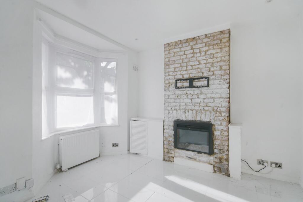 13 Tavistock Road, Stratford, London E15 4ER