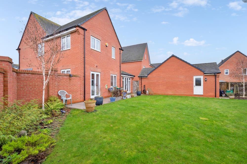 DSC01892 - 800px.jpg