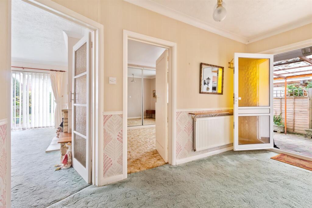 Foamcourt Way, 14-019.jpg