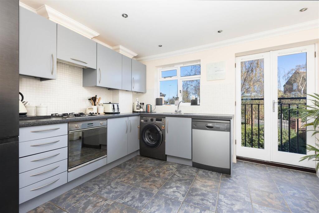 18 Morrello Gardens-7.jpg