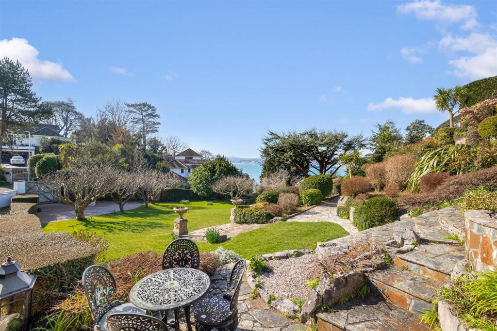 A05 - Rock Edge Rock End Avenue Torquay - 250304.j