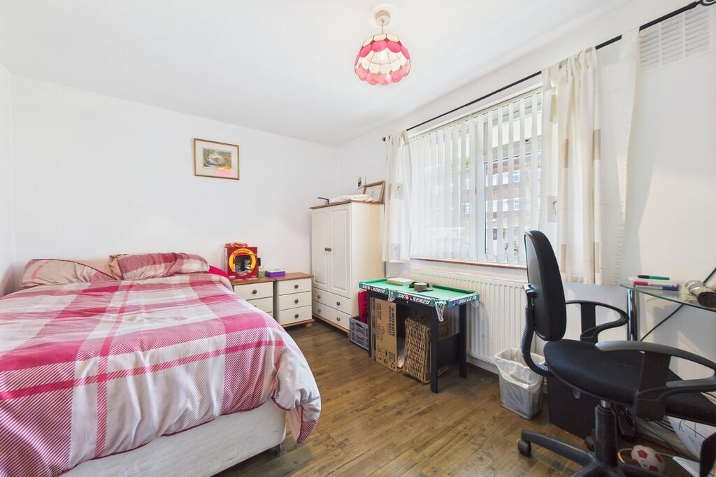 CAM01085G0-PR0600...