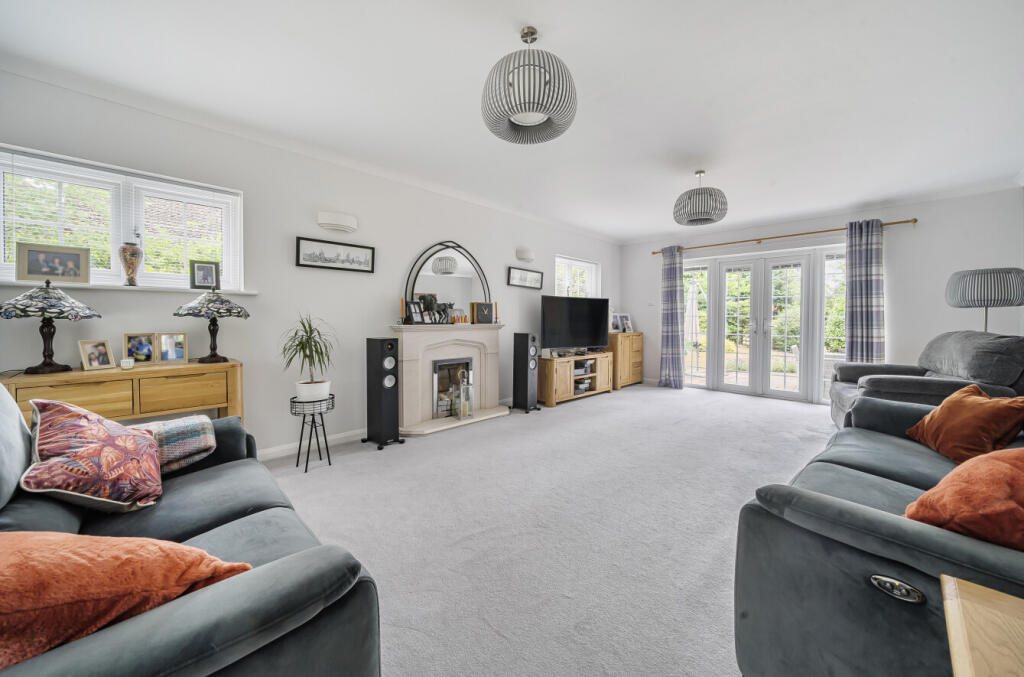 1317168-23-686556...