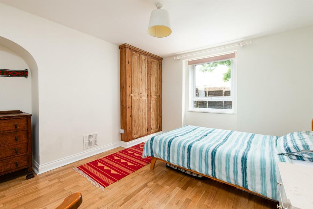 Bedroom2.jpg