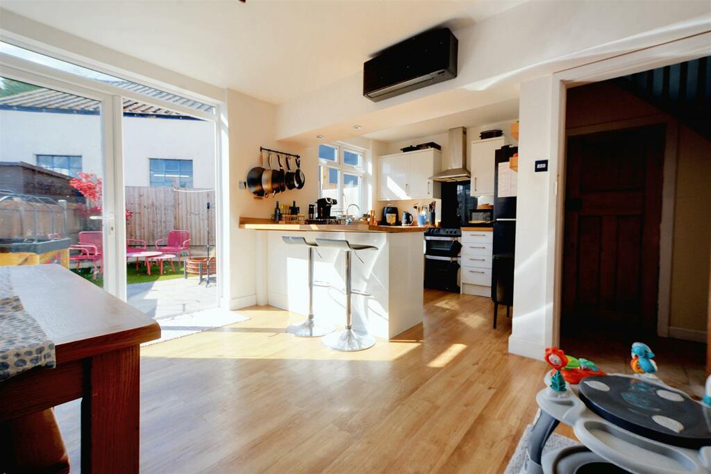 Kitchen Diner_6.jpeg