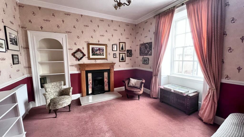 47 Castle Street, Kirkcudbright - Williamson and H