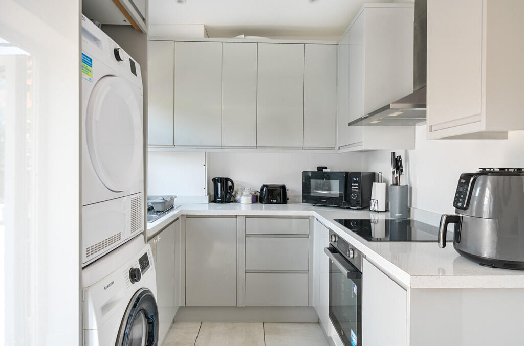 1324775-10-687609...