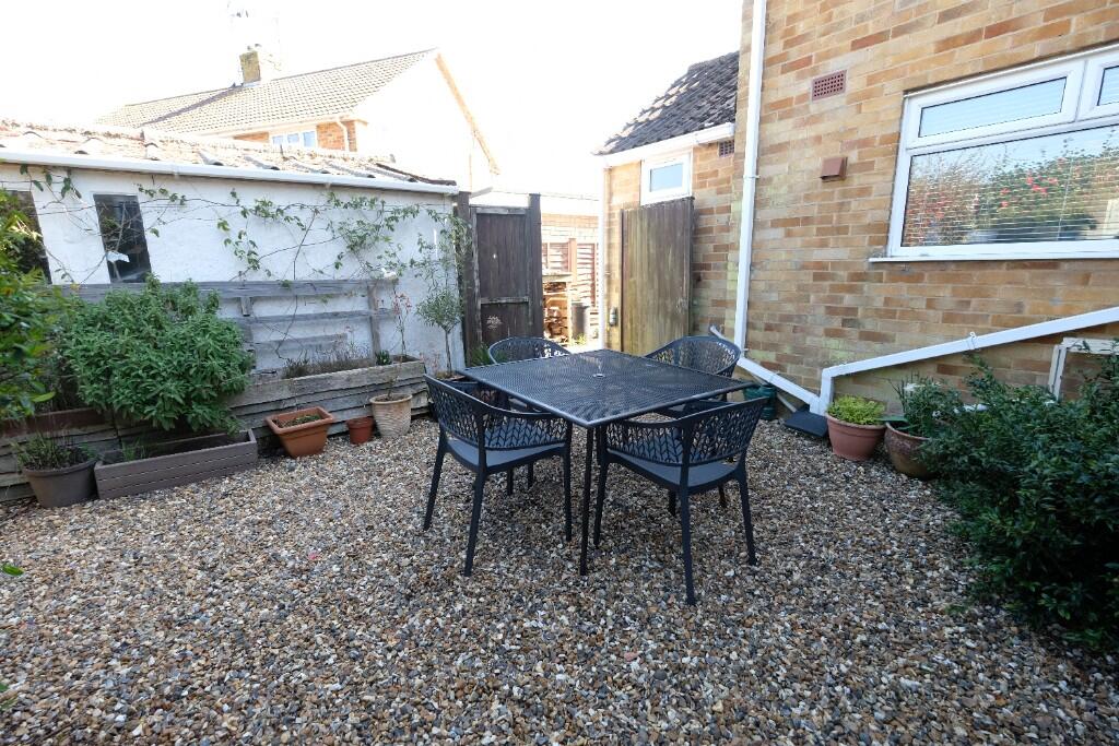 GARDEN 