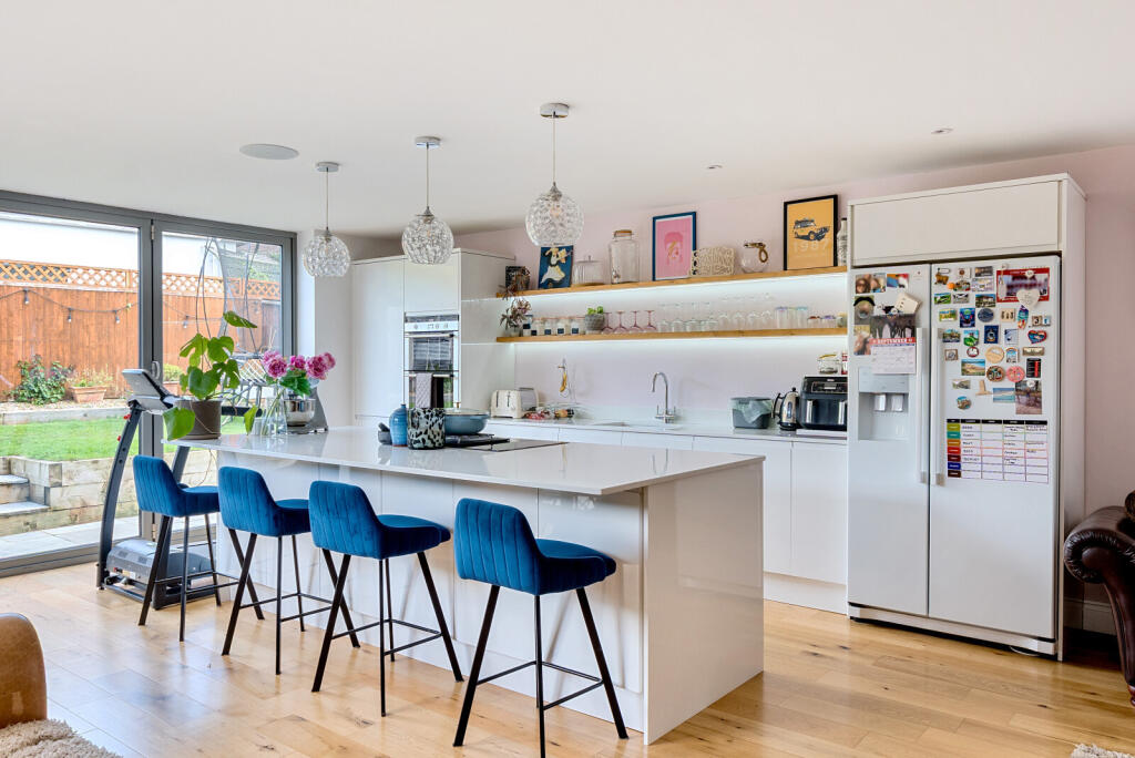 1355386-12-68c86b...