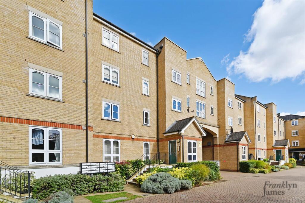 Wheat Sheaf-Close (12).JPG