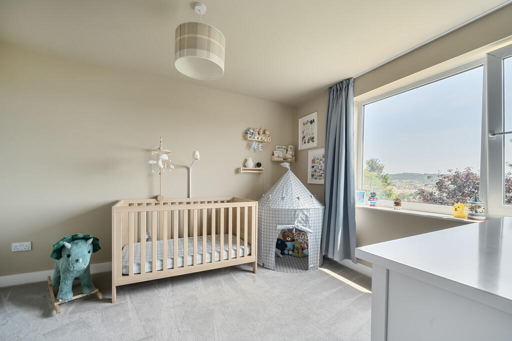 1307289-13-685187...