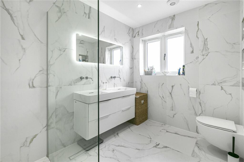 Ensuite