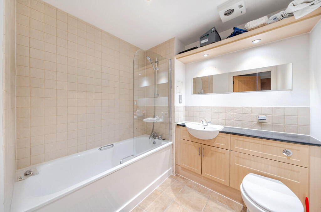 1374786-12-69049b...