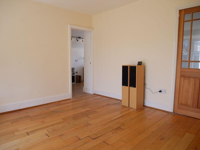 Photo 28
