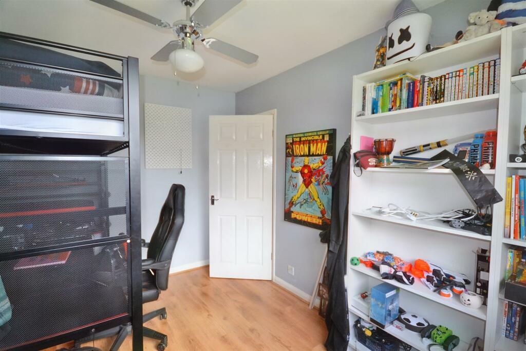 bedroom 3.jpg