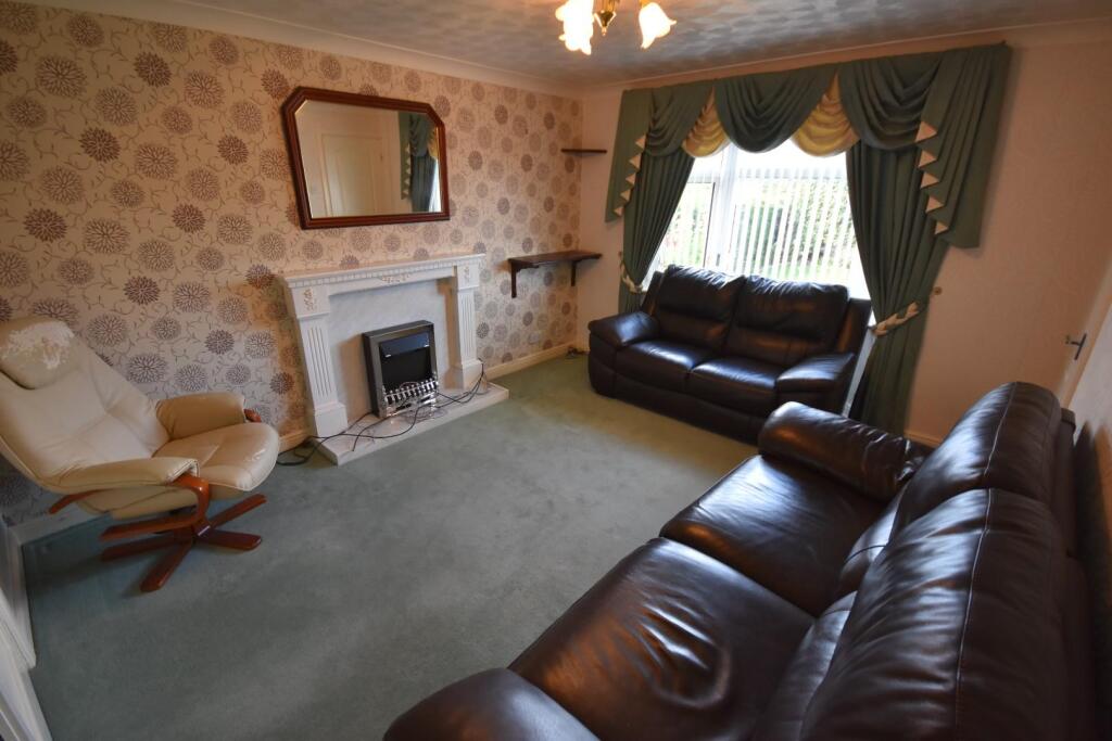 FAMILY LOUNGE