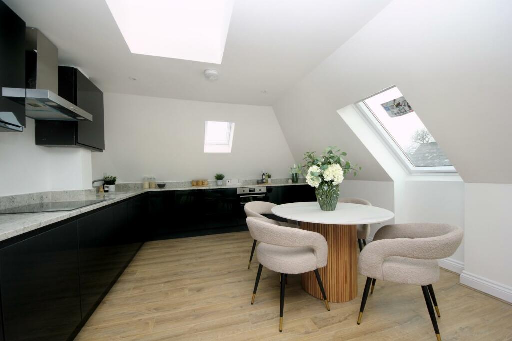 GV- TFF - 34 Woodfield Rd (5).jpg