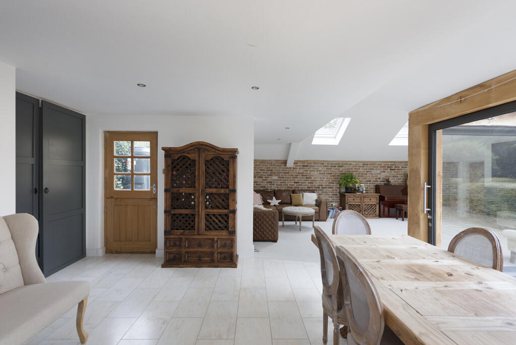 Dining/Family Room