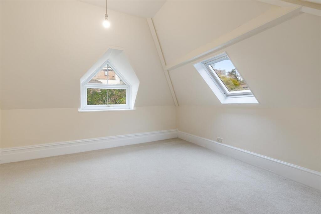 A09 - Fulmar Longford Cottage Kingswear - 250307.j