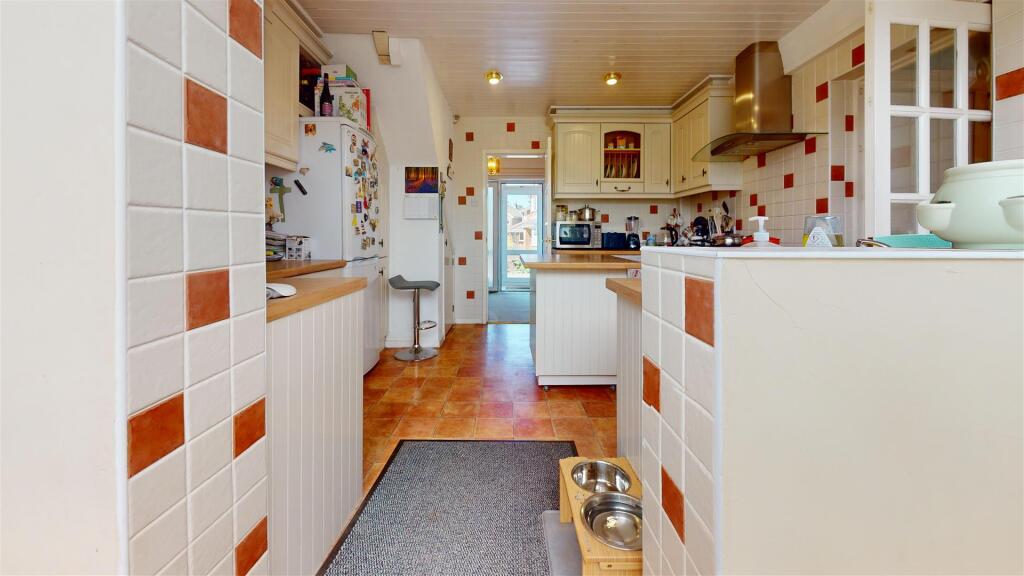 Heyes Avenue Kitchen