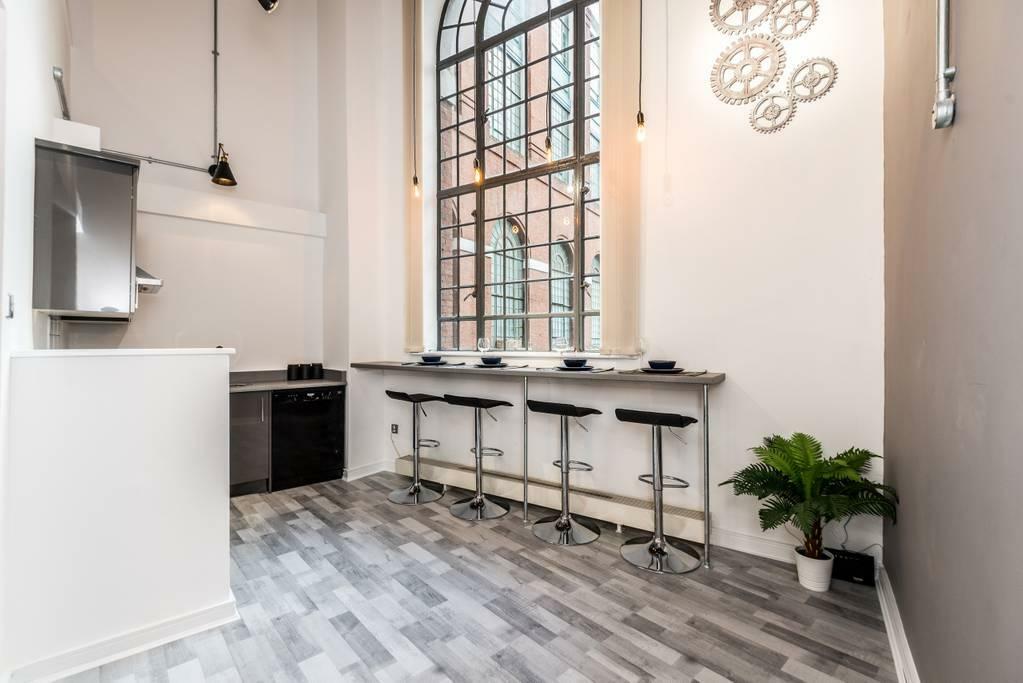 Breakfast Bar