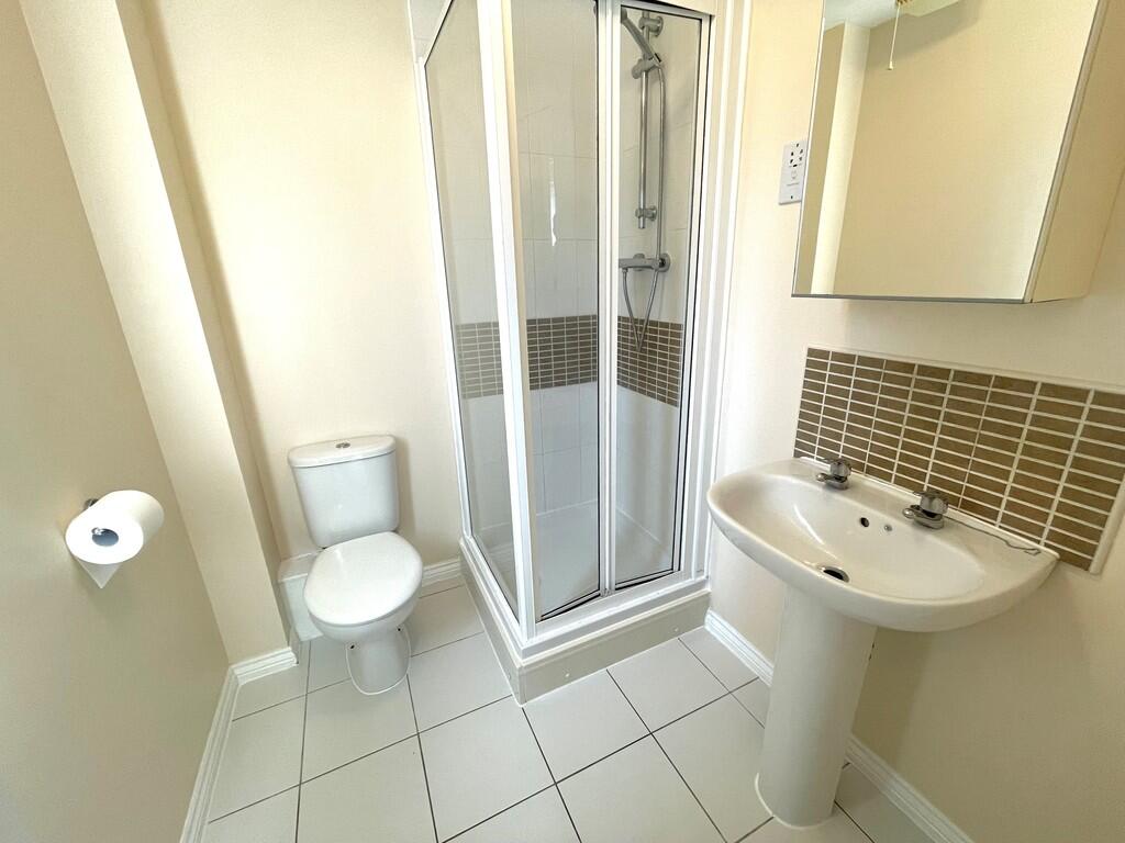 19 Olliver Acre B...