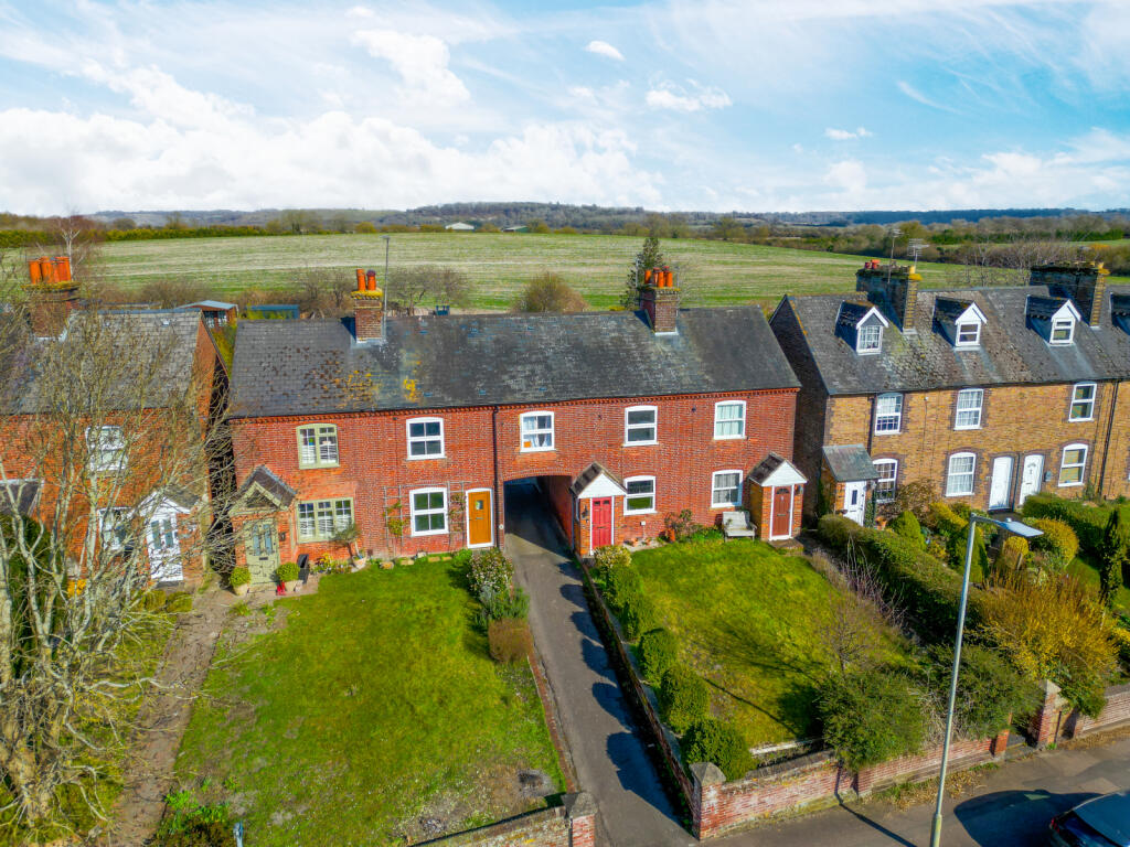 Wingrave Road, Tring, HP23