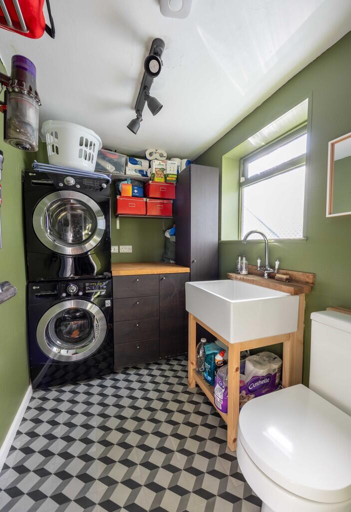Utility Room / WC