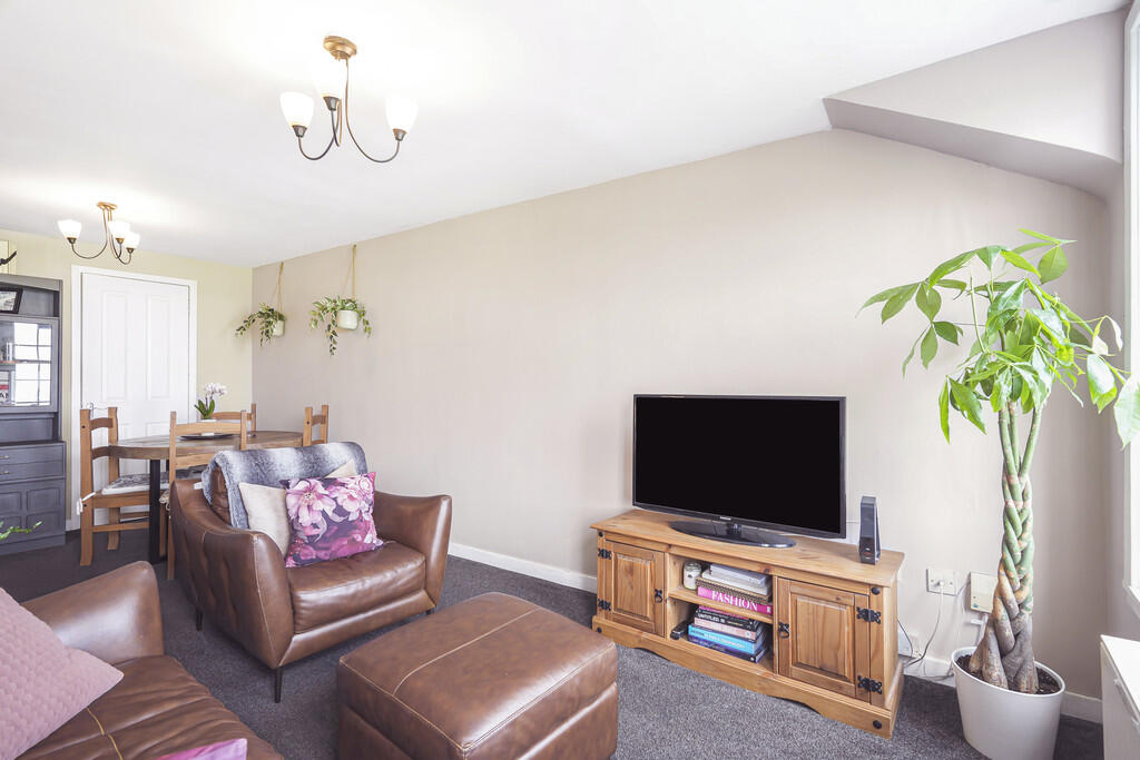 Flat 3, 23 Waggon...