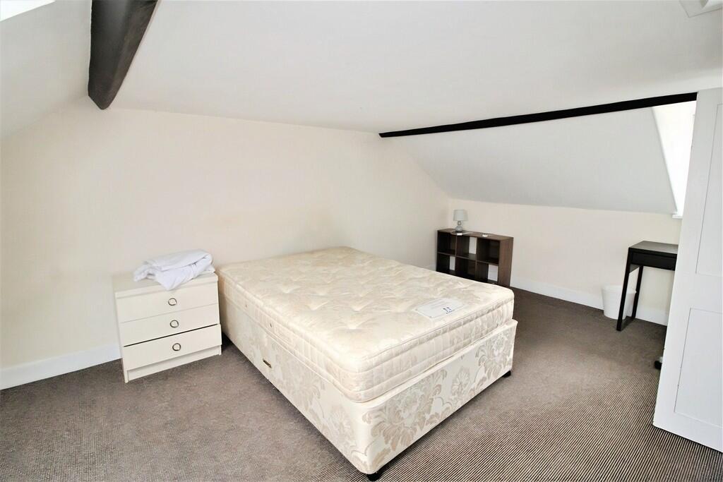 93f7d3f5-Bedroom ...