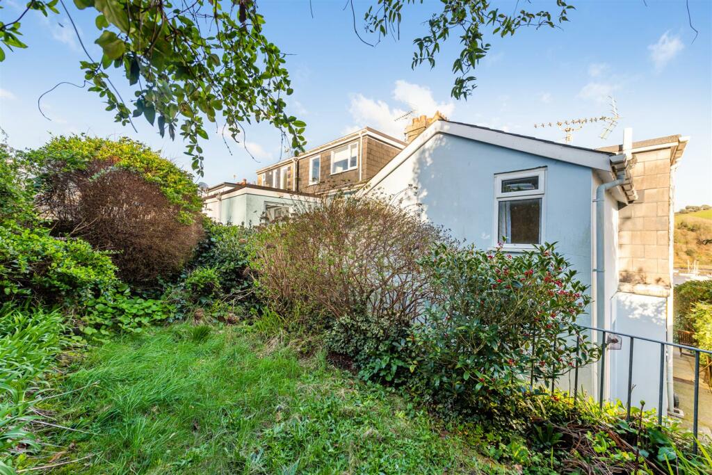 A09 - 9 Sandquay Road Dartmouth - 240226.jpg