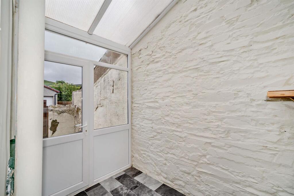 8656129-interior10-800.jpg