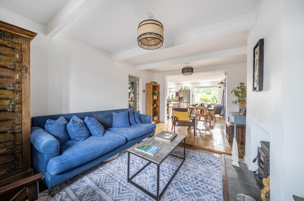 1318027-20-687ff3...