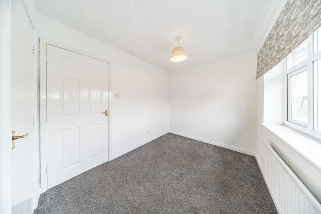 22 Berrywood Drive bedroom 2 2.jpg