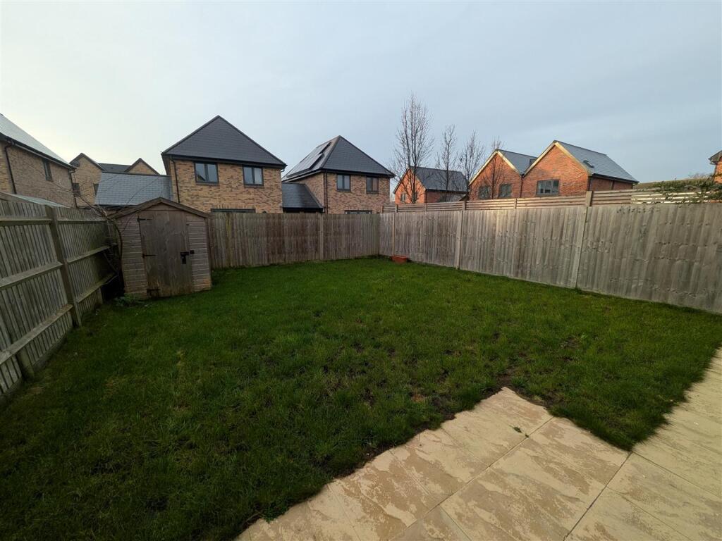 Rear garden 1.2.jpg