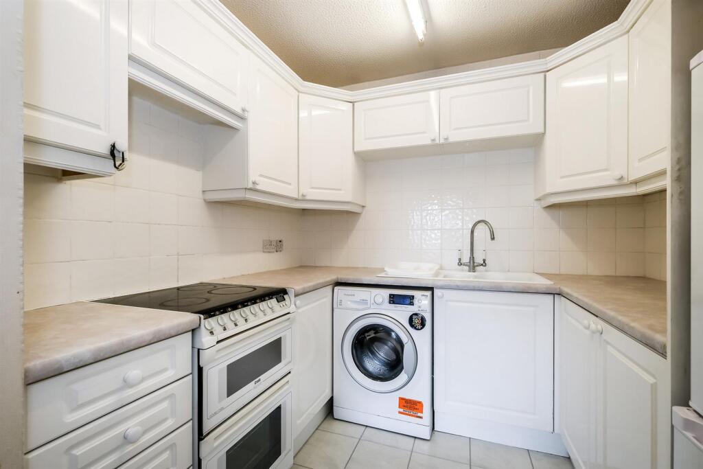 42 Ennerdale Ct-15_web.jpg