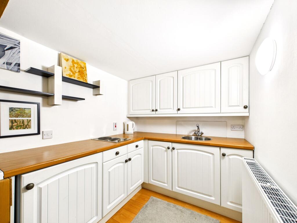 Bothy Kitchen/living