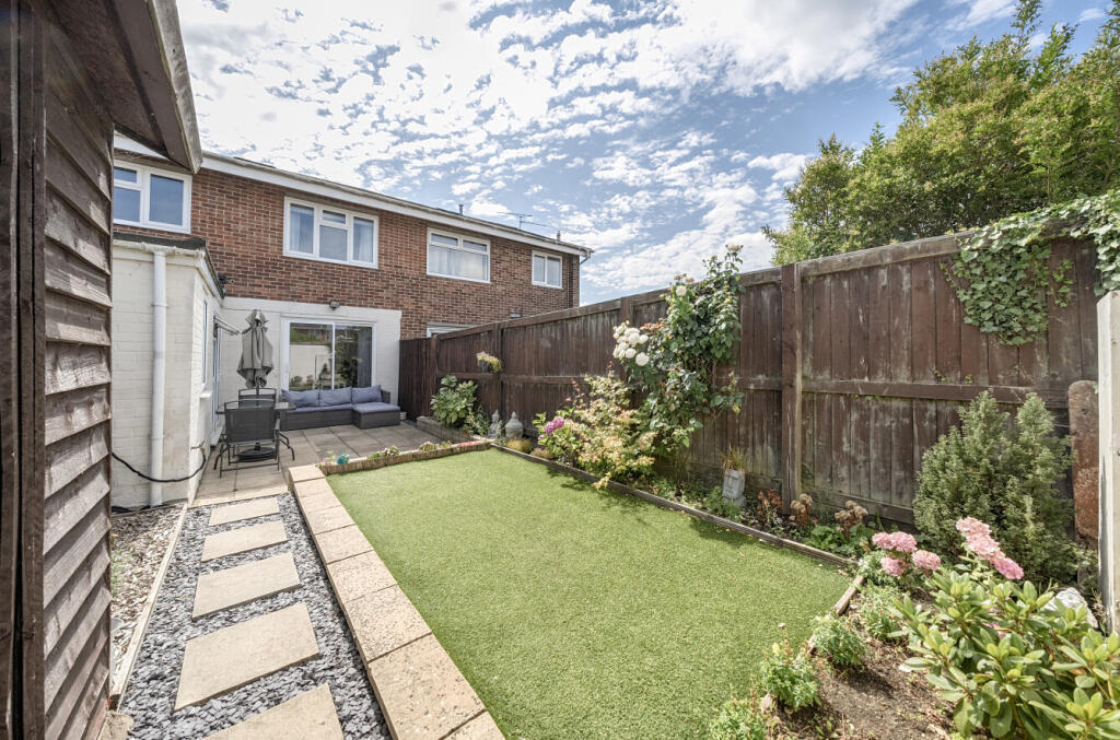 13268971868778bc1e5c5aarw