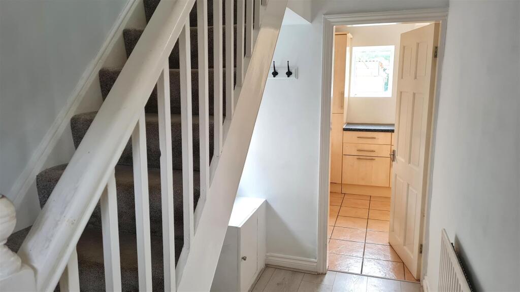 Hallway to Kitchen