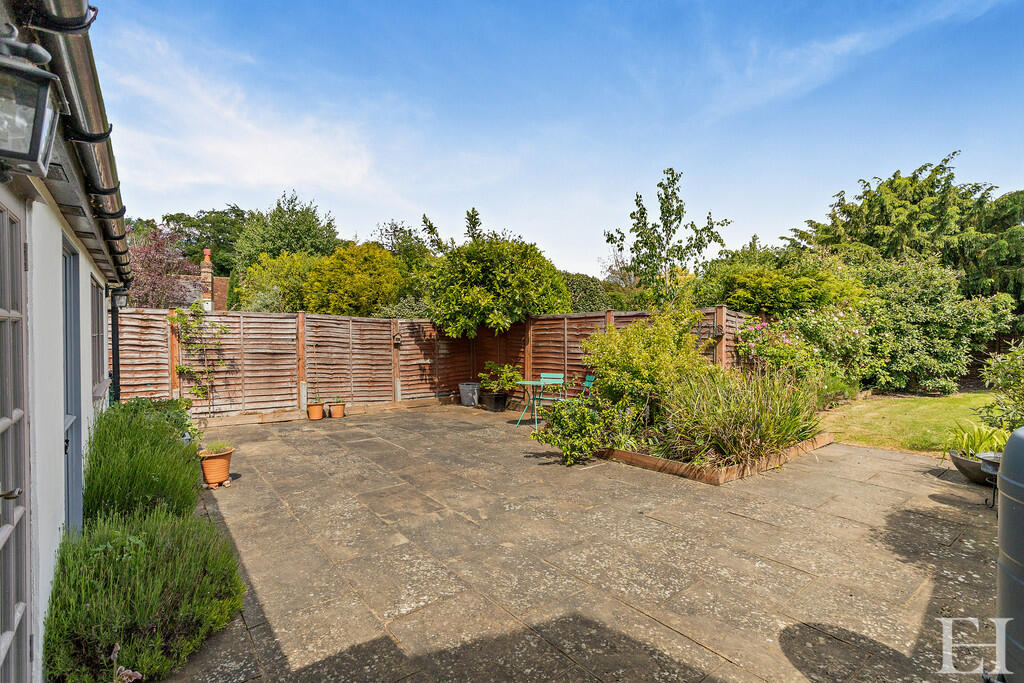 8649461-exteriorW...