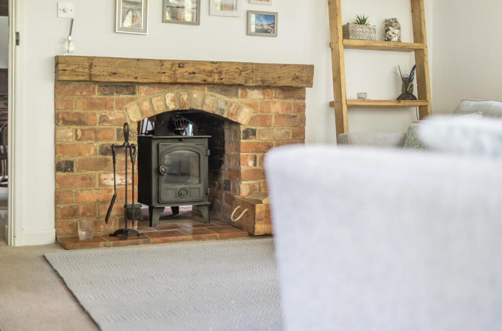 1359491-7-68dab60...