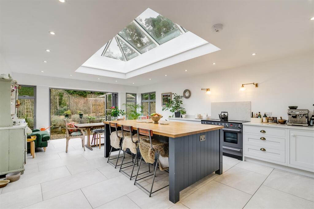 Hollowdene Lodge-32.jpg