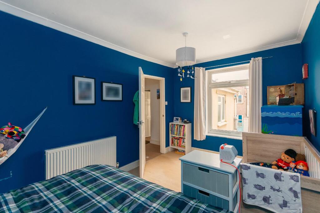 0S7SSG - Bedroom D.jpg