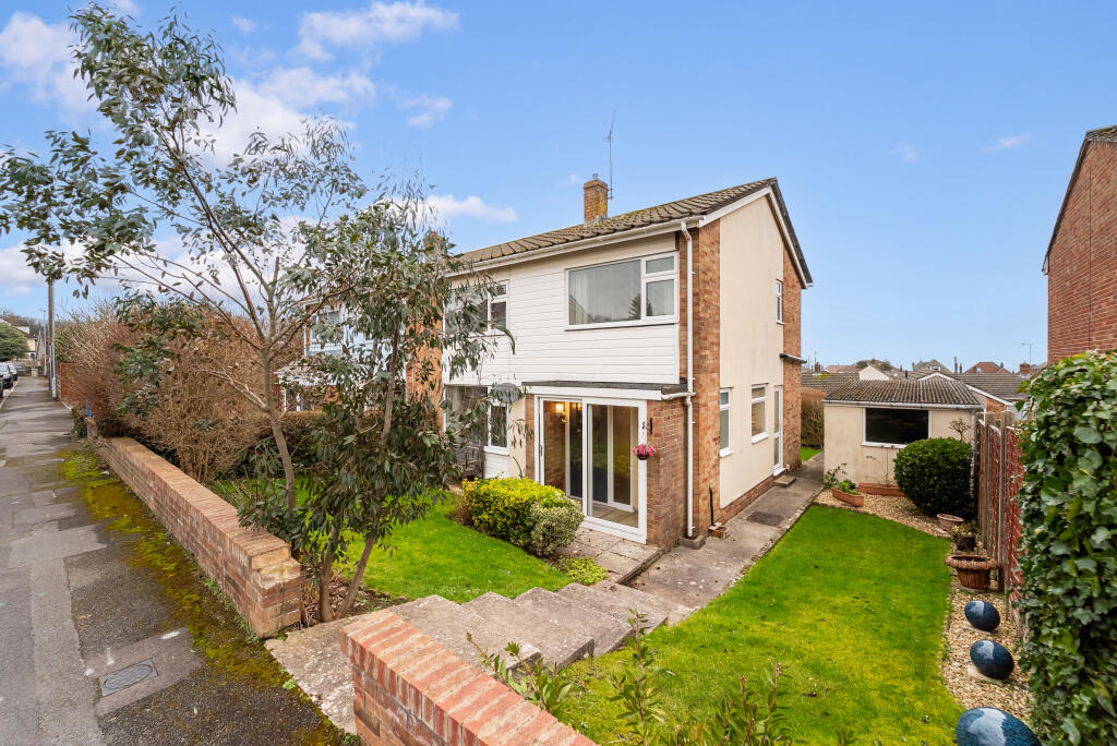 3 Bedroom Semi Detached for Sale