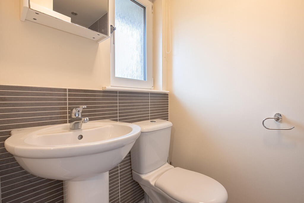 Bedroom2Ensuite