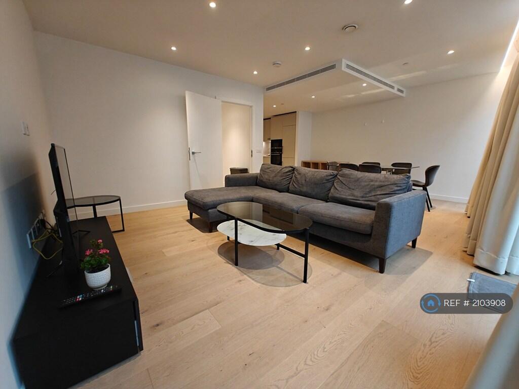 Lounge Dining