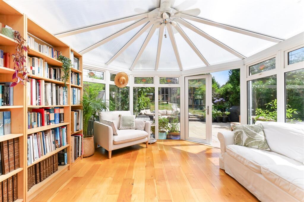 MANOR GREEN ROAD (17).jpg