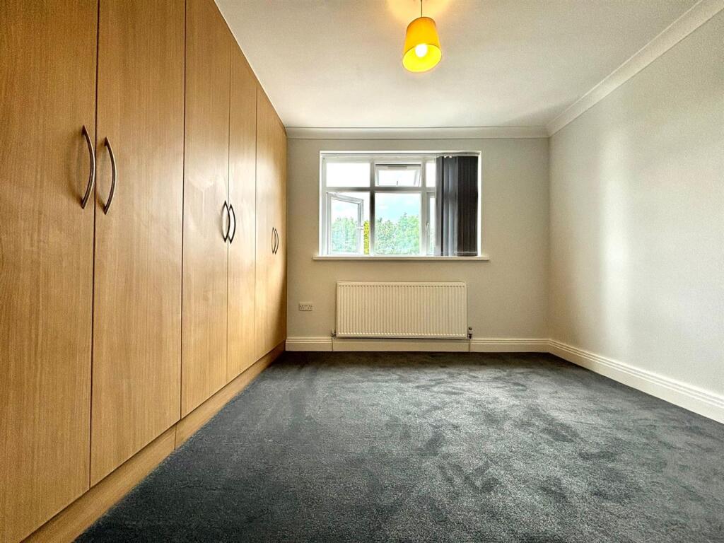 Bedroom 1.jpeg