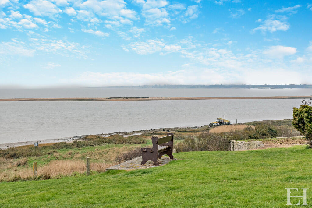 WM-8636330-exteri...