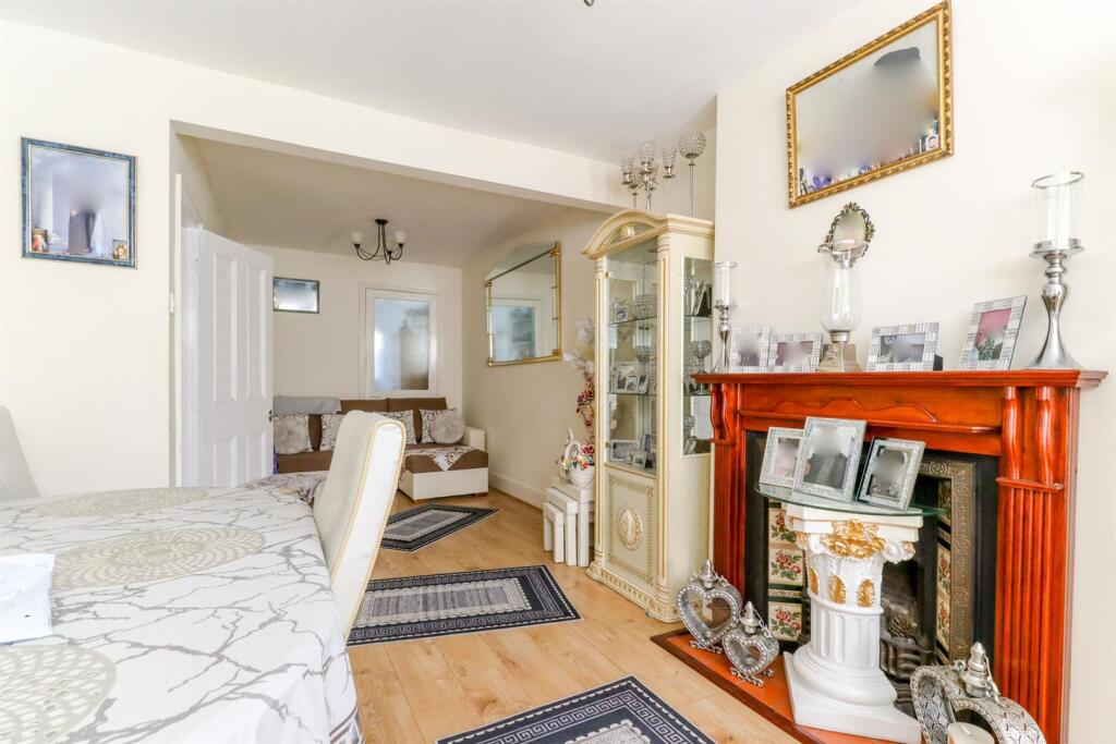 64 Totteridge Road-15.jpg